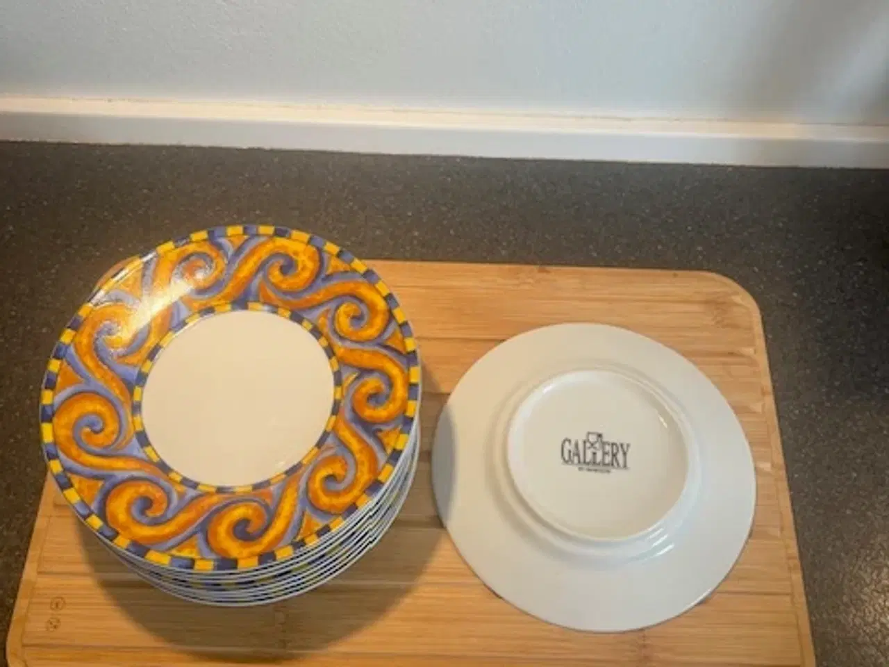 Billede 2 - 9 smukke Gallery by Inhesion tallerkener (Ø 16 cm)