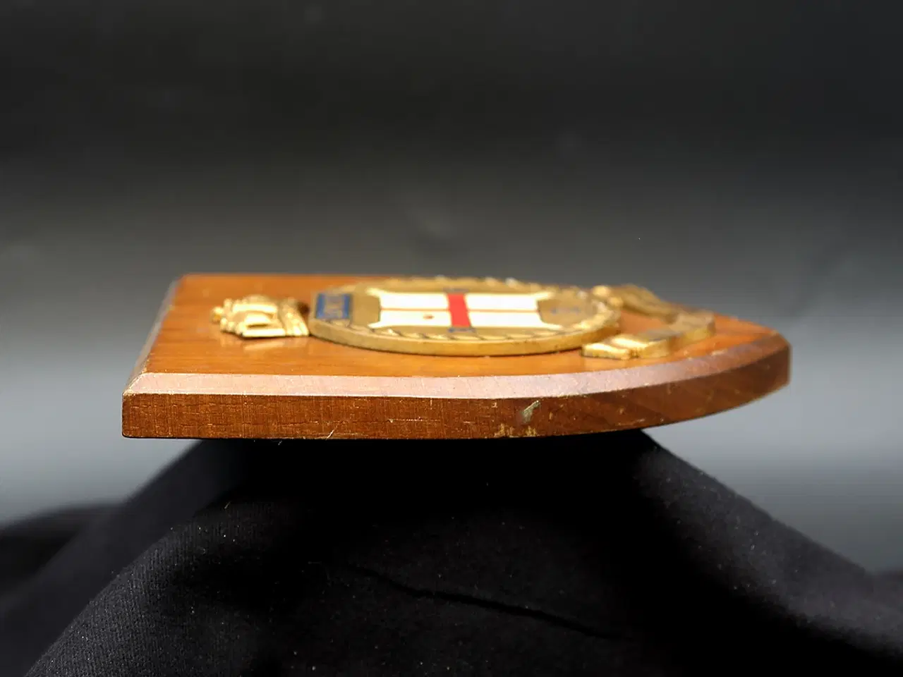 Billede 5 - HMS President Royal Navy skjold