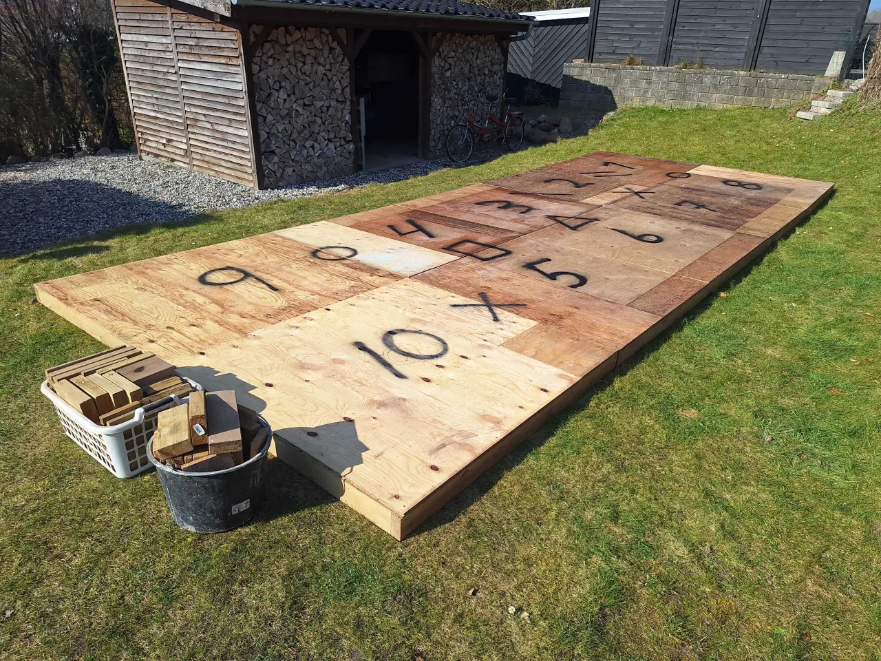 Billede 1 - Campinggulv sælges.