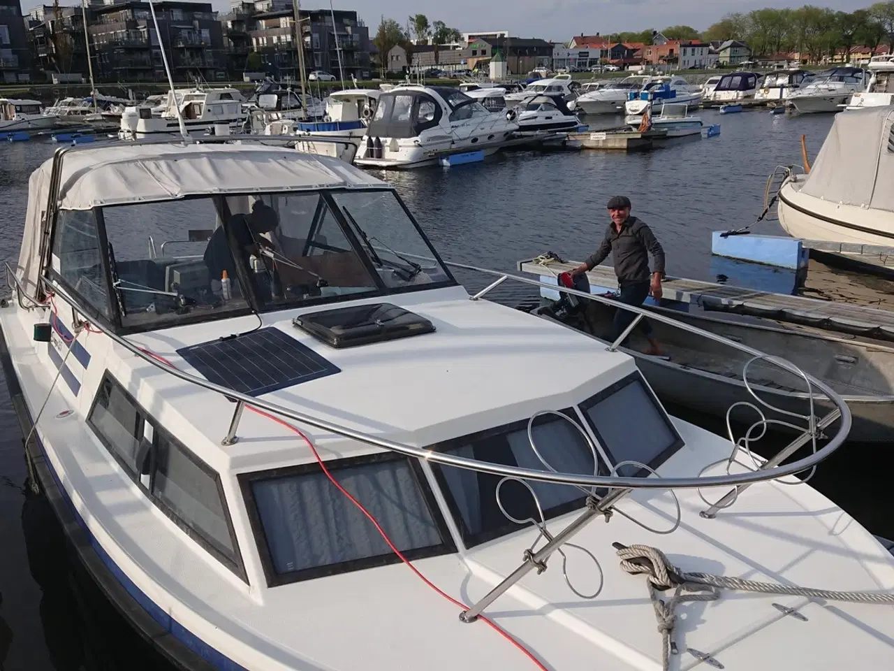 Billede 2 - Motorbåd Saga 25 CC åben