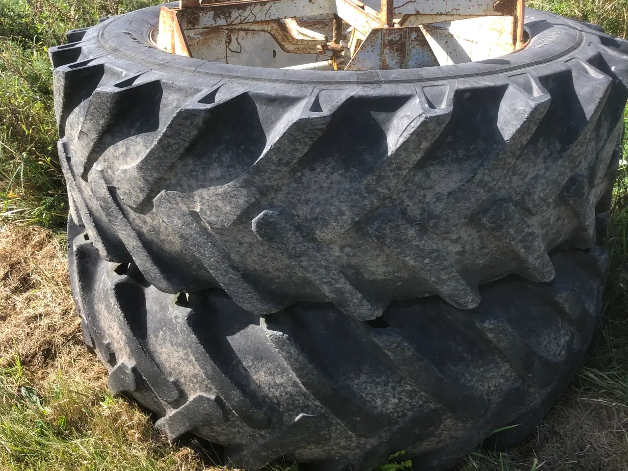 Billede 1 - tvilling hjul til ford 6610