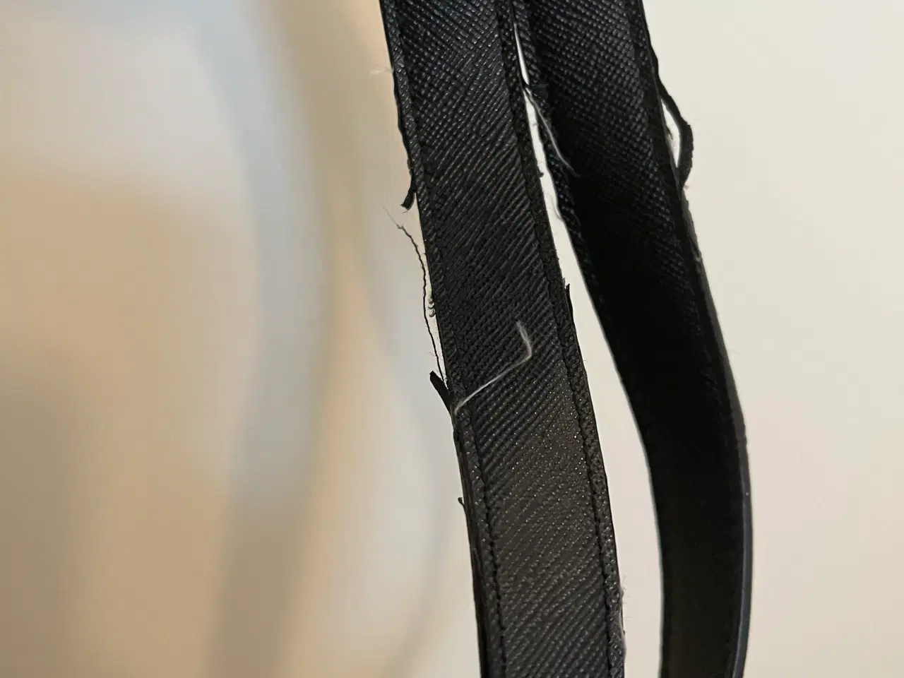 Billede 7 - DKNY sort skuldertaske