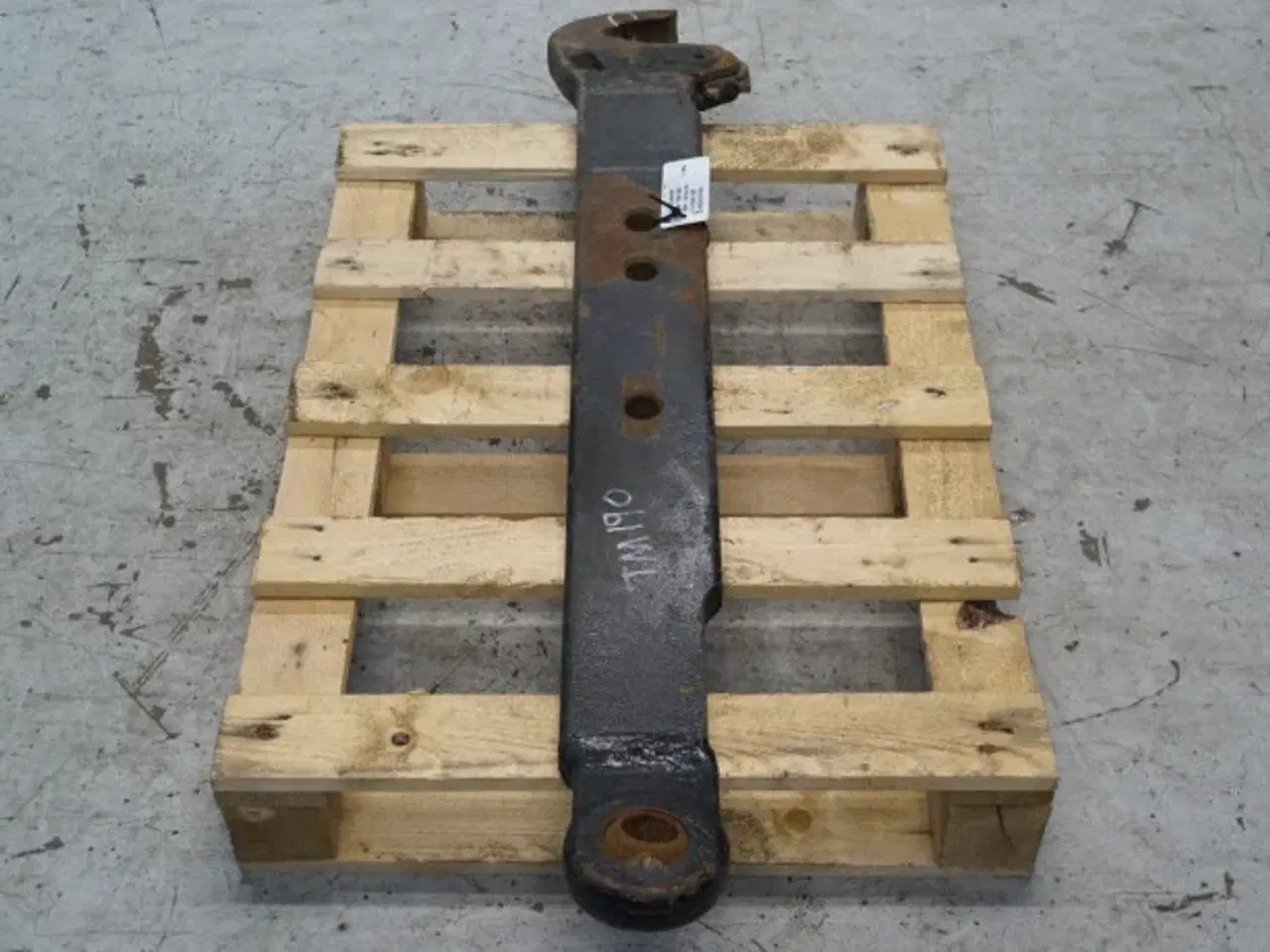 Billede 11 - New Holland TM 190 R.H. Liftarm 5188138