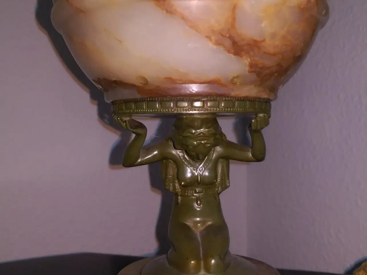 Billede 1 - Bronze lampe med skærm af alabast