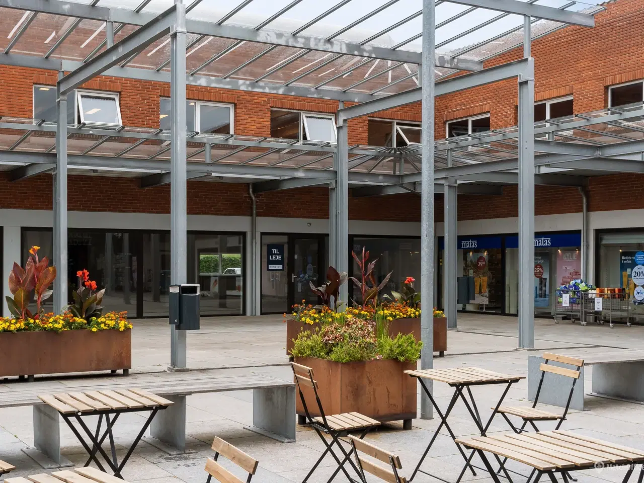 Billede 5 - Butikslejemål i populært lokalcenter