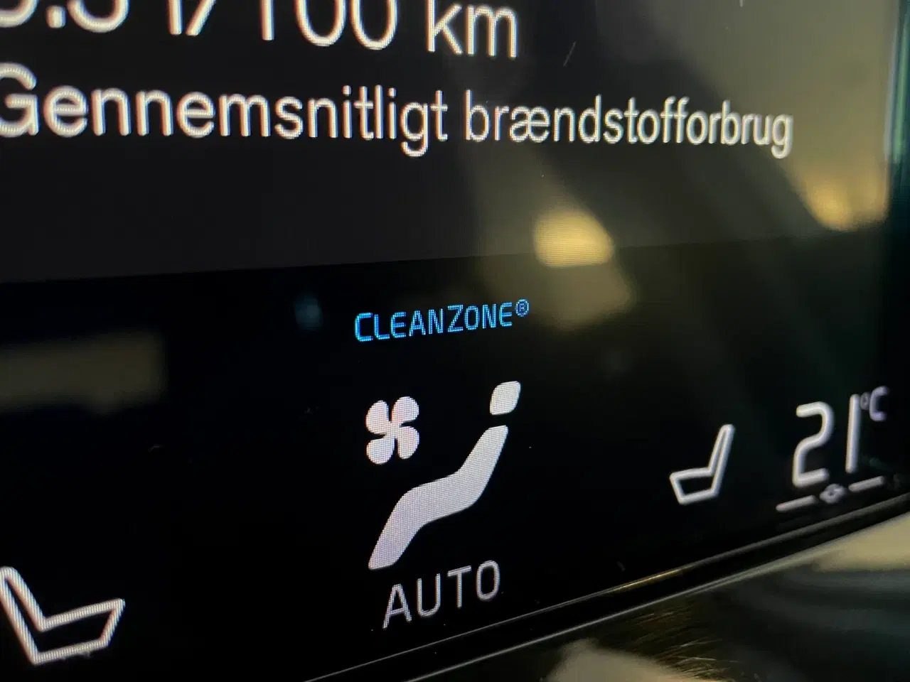 Billede 16 - VOLVO XC40 med aut. gear og træk