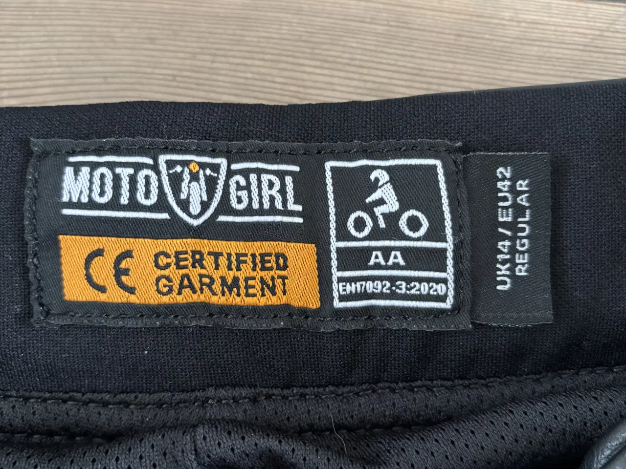 Billede 2 - NYE MotoGirl Motorcykelbukser str42