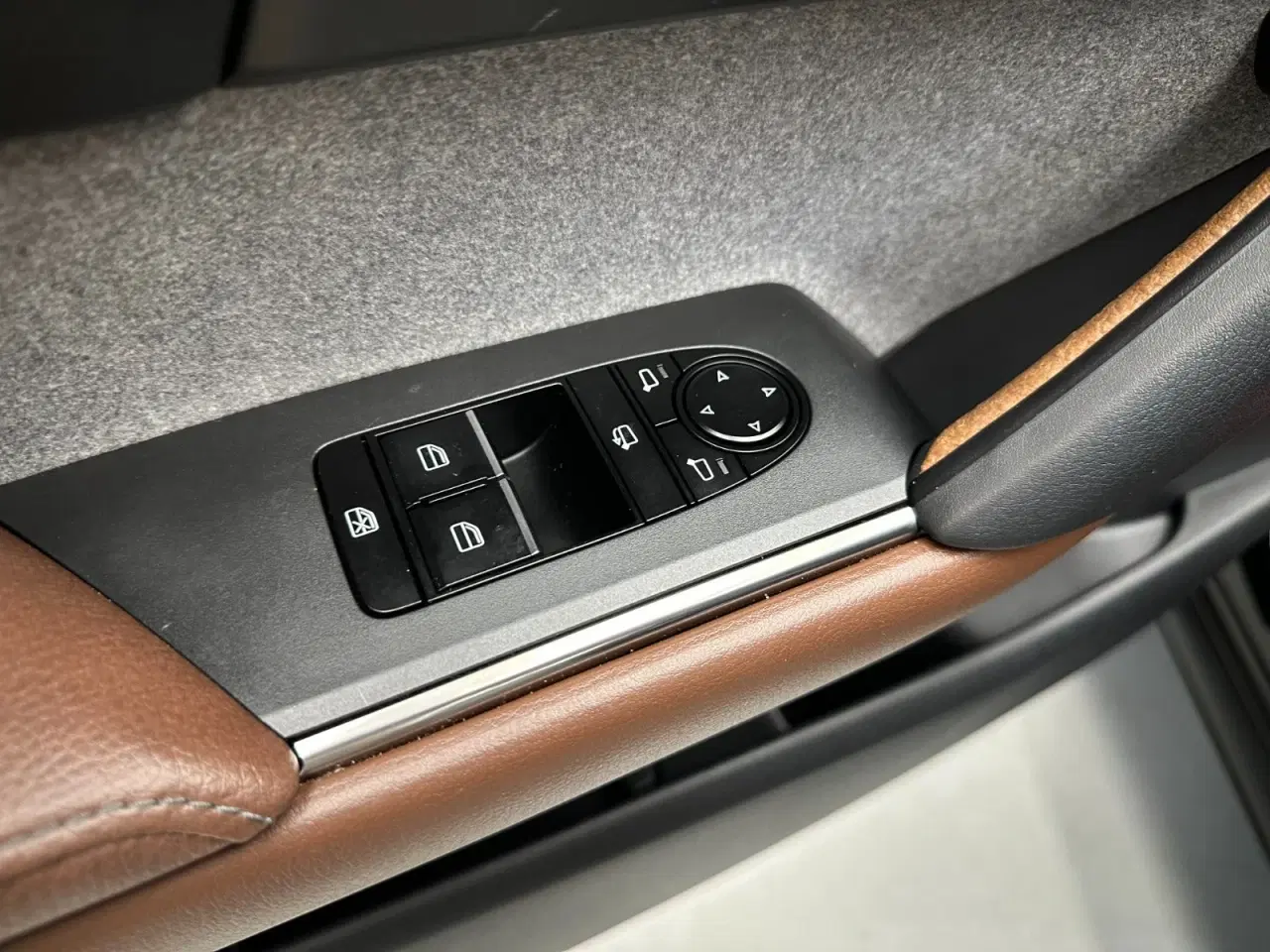 Billede 14 - Mazda MX-30 0,8 e-SkyActiv R-EV Exclusive-Line