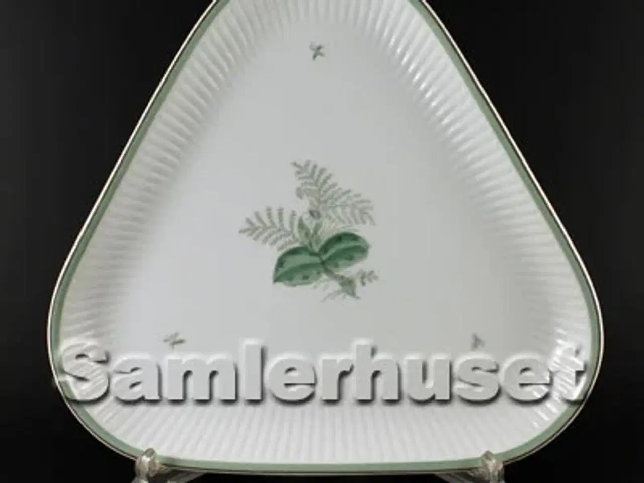 Billede 1 - Grøn Melodi Kagefad Trekantet 24 cm.