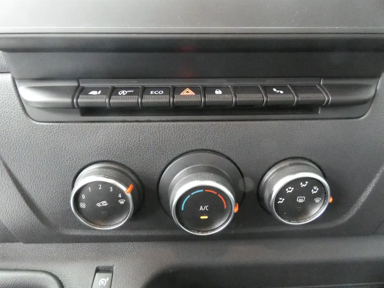 Billede 15 - Renault Master T33 L2H2 2 SKYDEDØRE 2,3 DCI TwinTurbo start/stop 150HK Van Man.