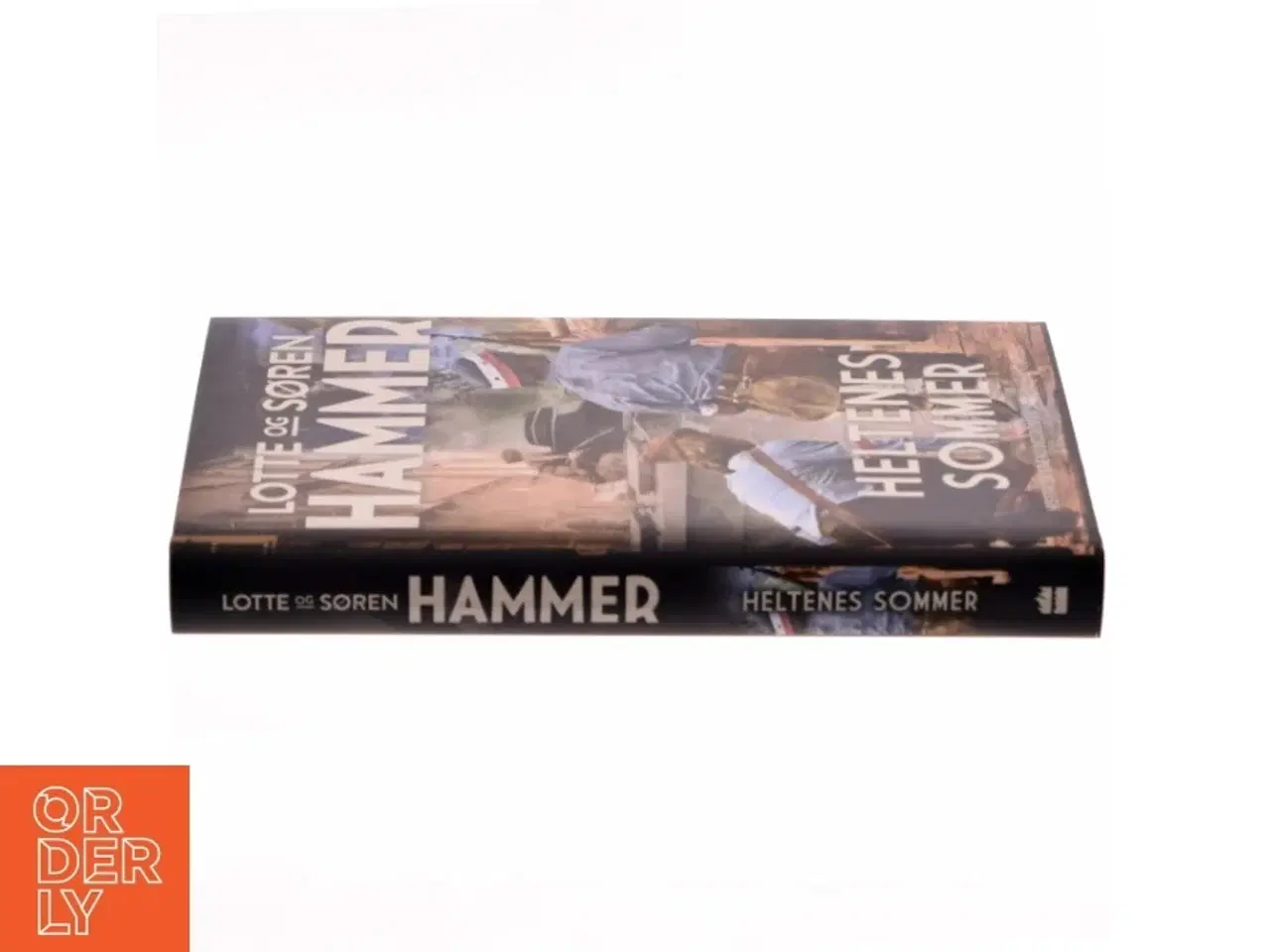 Billede 2 - Heltenes sommer af Lotte Hammer (Bog)