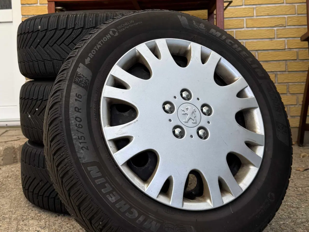 Billede 1 - Vinterdæk 215/60/R 16 Michelin