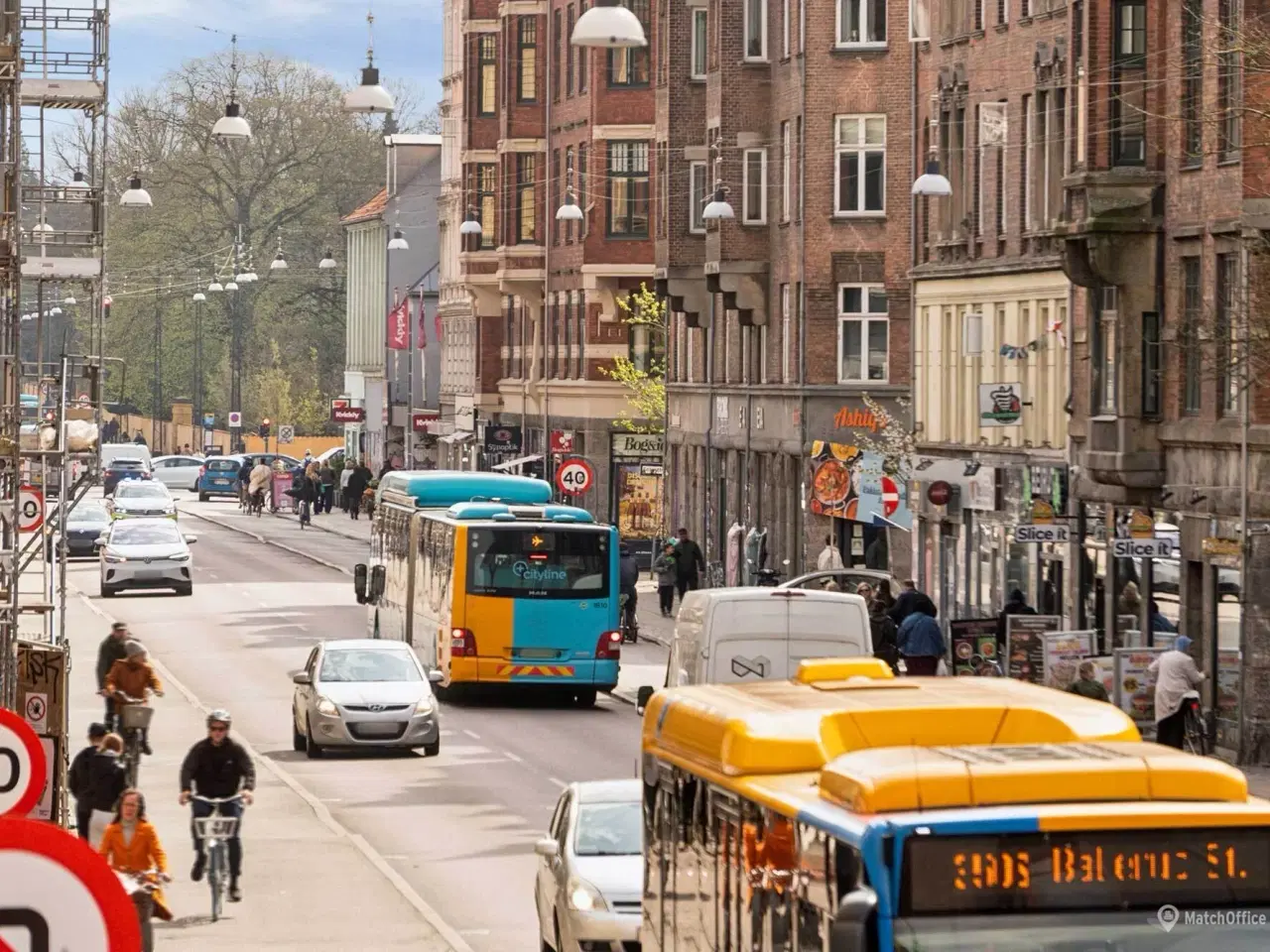 Billede 10 - Butik med god facade eksponering på Nørrebrogade - Eftertragtet hjørnelejemål.