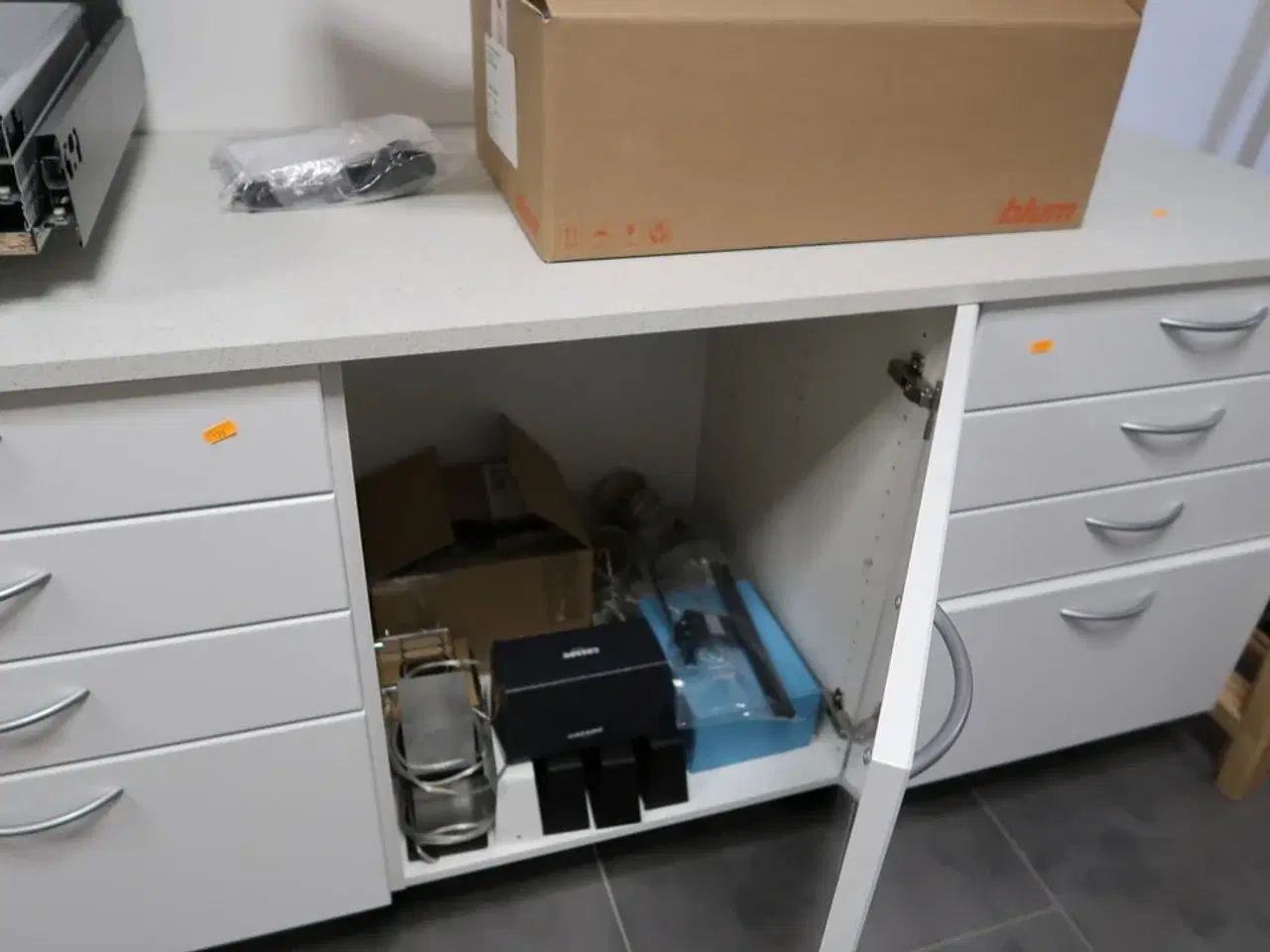 Billede 4 - Skab uden indhold