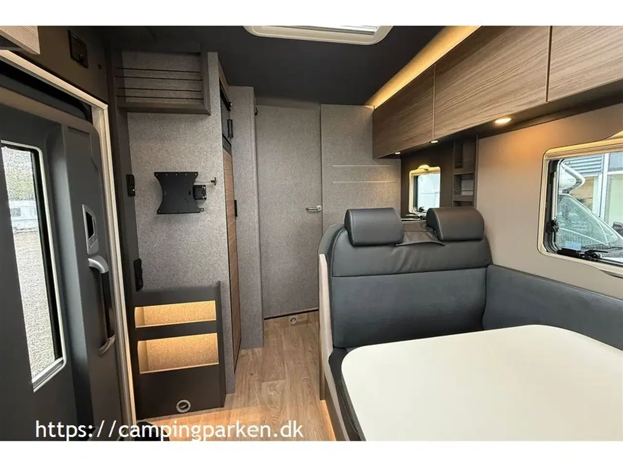 Billede 8 - 2025 - Dethleffs Trend I 7057 EB   Superflot Jubilæumsmodel. Ægte læder og alcantara, 180 hk, automatgear, enkeltsenge