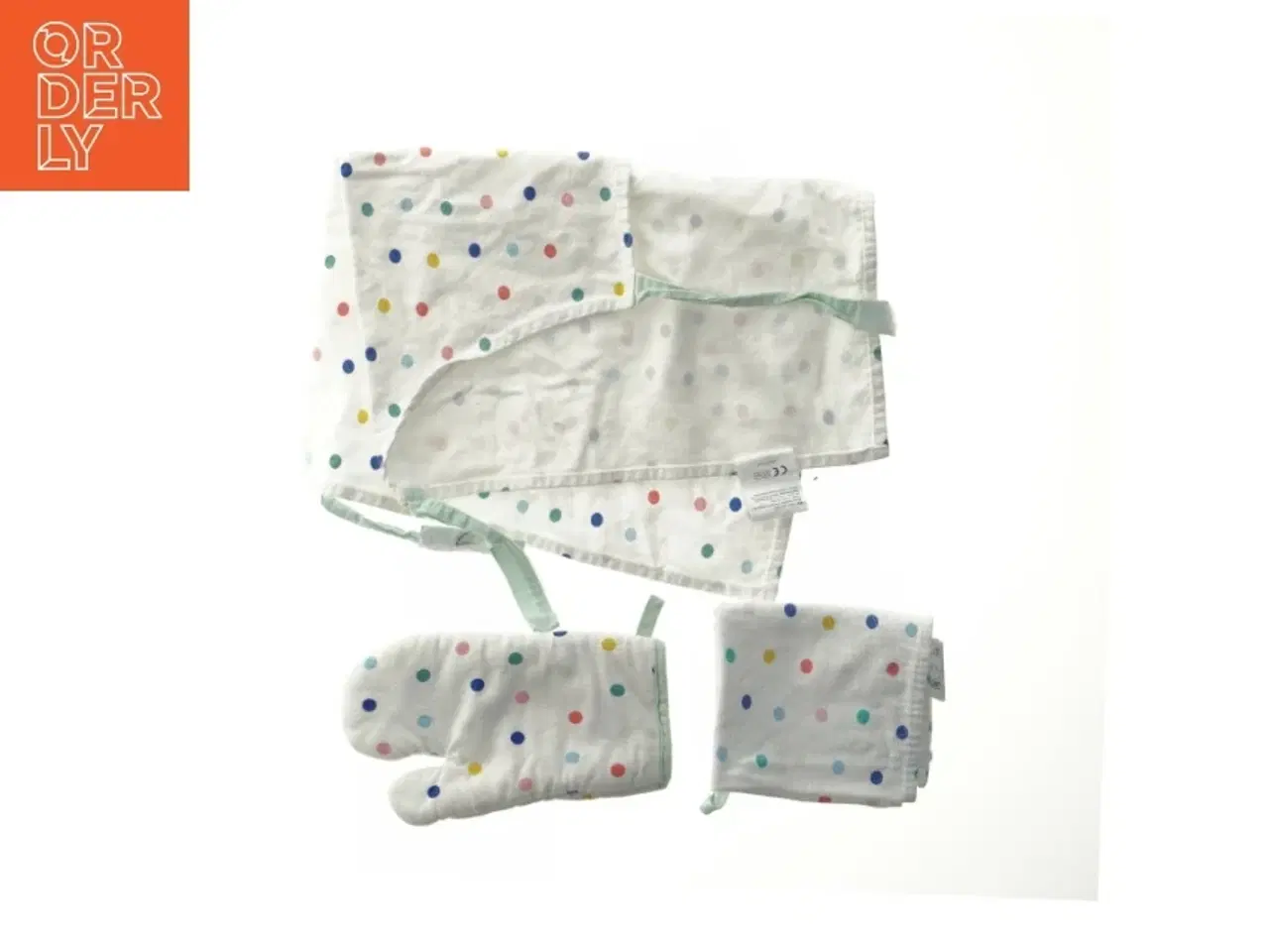 Billede 1 - Sæt med forklæde, viskestykke og handske fra Søstrene Grene (str. Forklæde. 49. x. 45. cm. viskestykke. 44. x. 25. cm. handske. 20