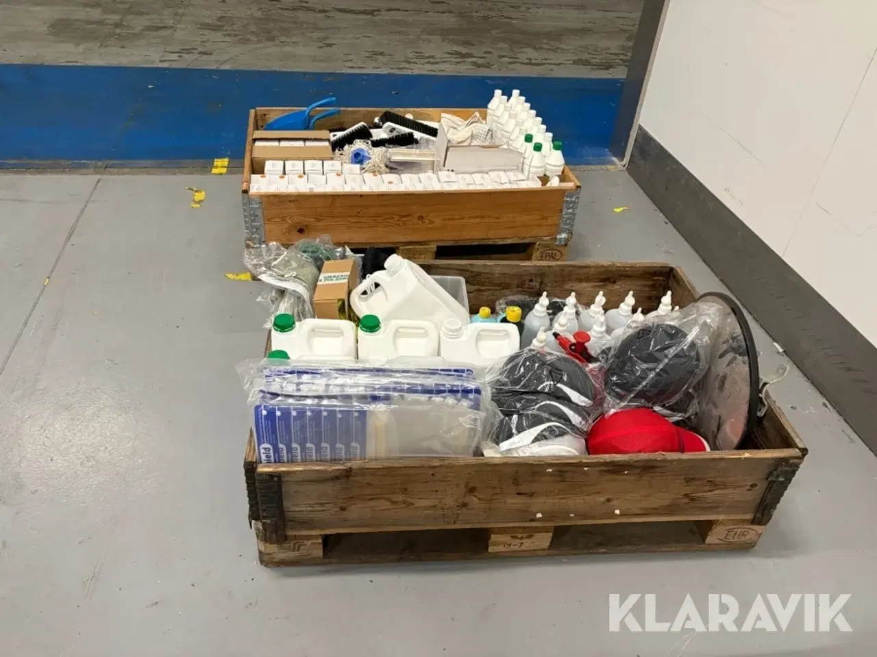 Billede 2 - Samlet lot med tilbehør til industri 2 paller