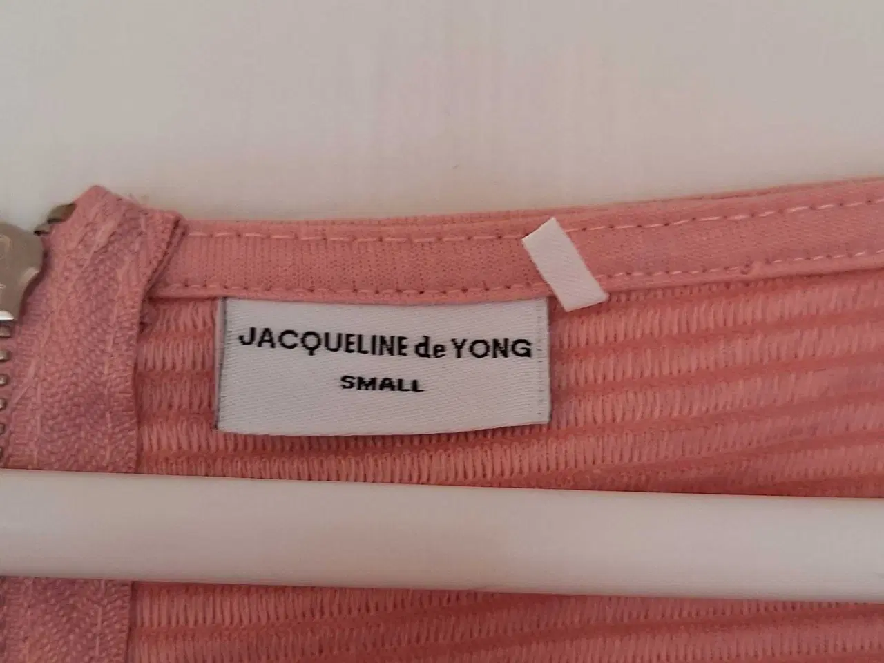 Billede 3 - Lyserød kjole 