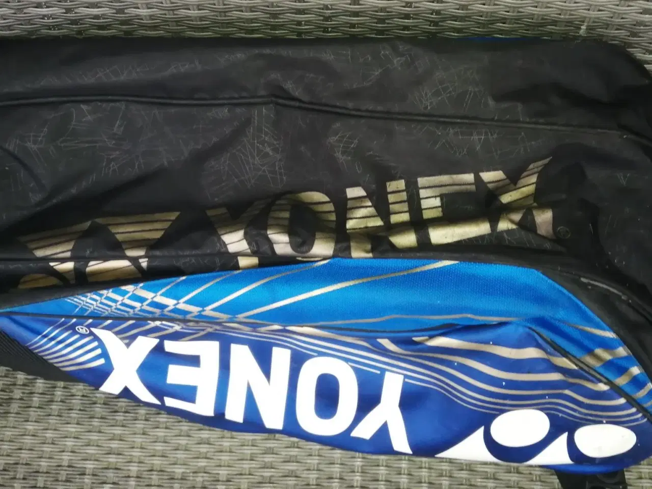 Billede 5 - YONEX TENNIS TASKE, 3 STORE RUM, FLOT STAND