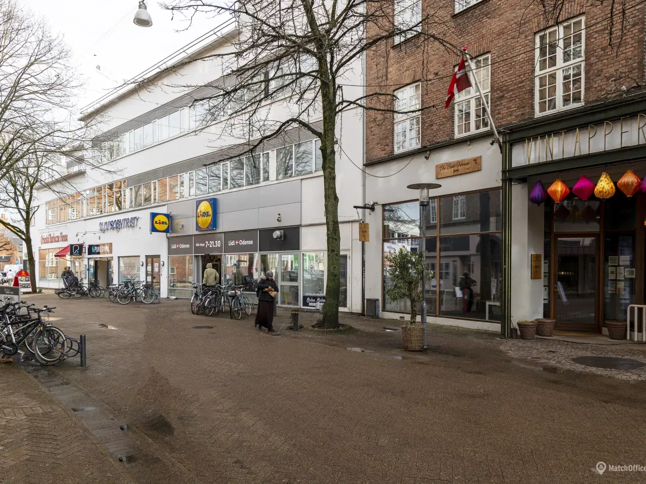 Billede 1 - 37 m2 butik og 68 m2 kælder til leje i Odense C