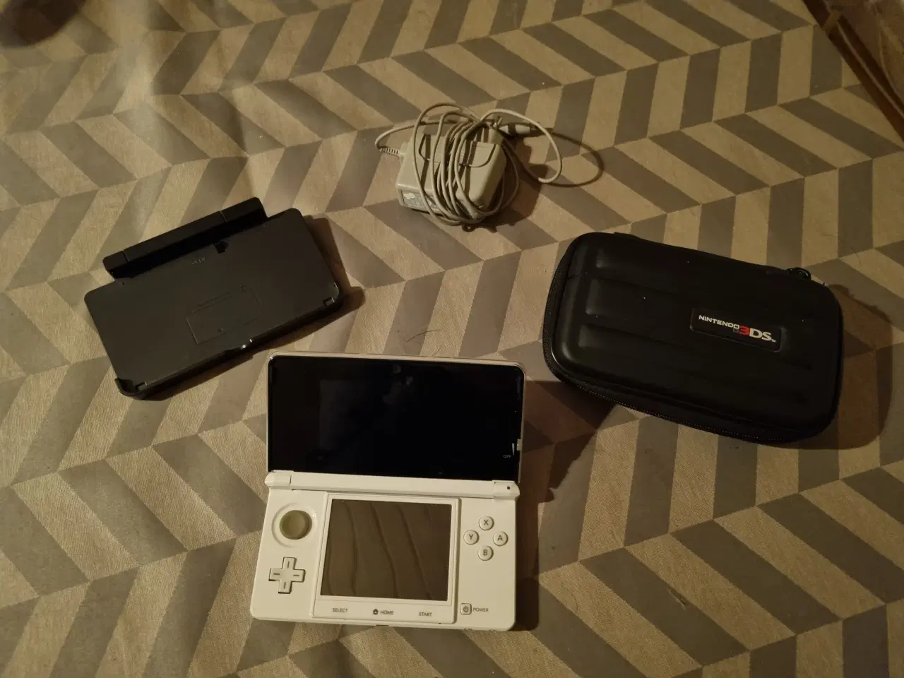 Billede 1 - Nintendo DS m/spil
