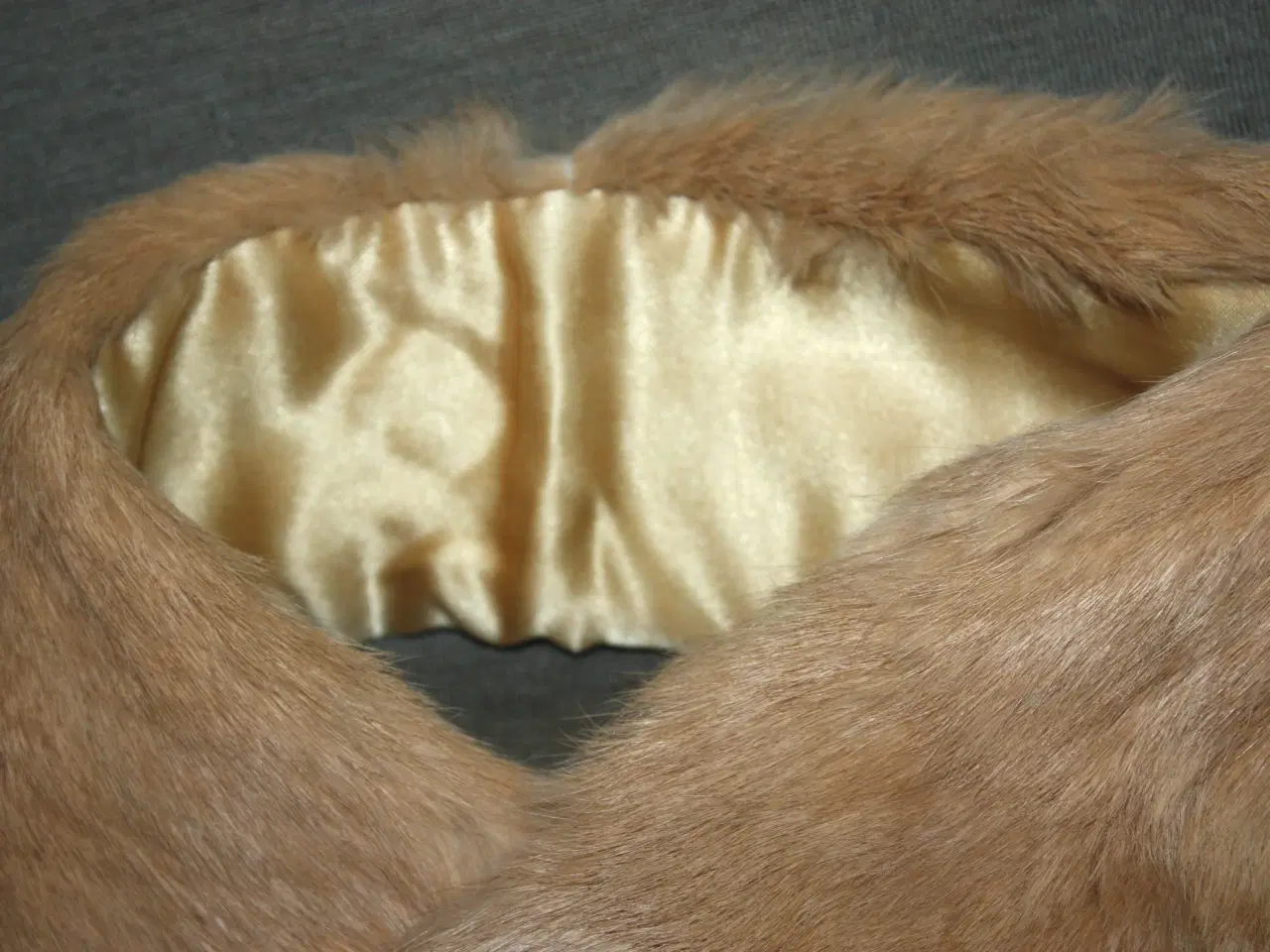 Billede 4 - Halstørklæde / Pelskrave til jakke