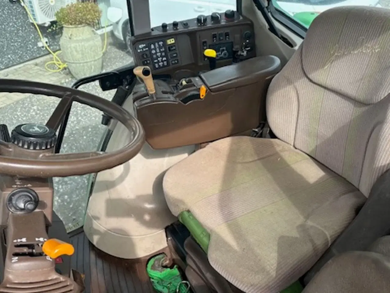 Billede 15 - - - - Traktor udlejes kun 150 kr/time min 4 timer dagligt