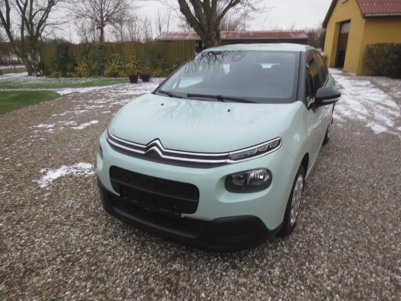 Billede 2 - Fin Citroen C 3 1.2 i År 2019.