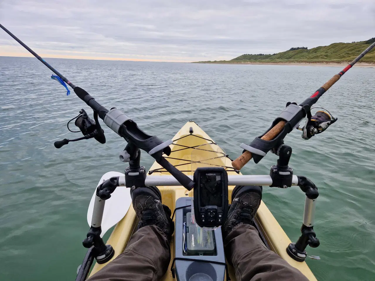 Billede 2 - Virkelig stabil og godt udstyret fiskekajak.