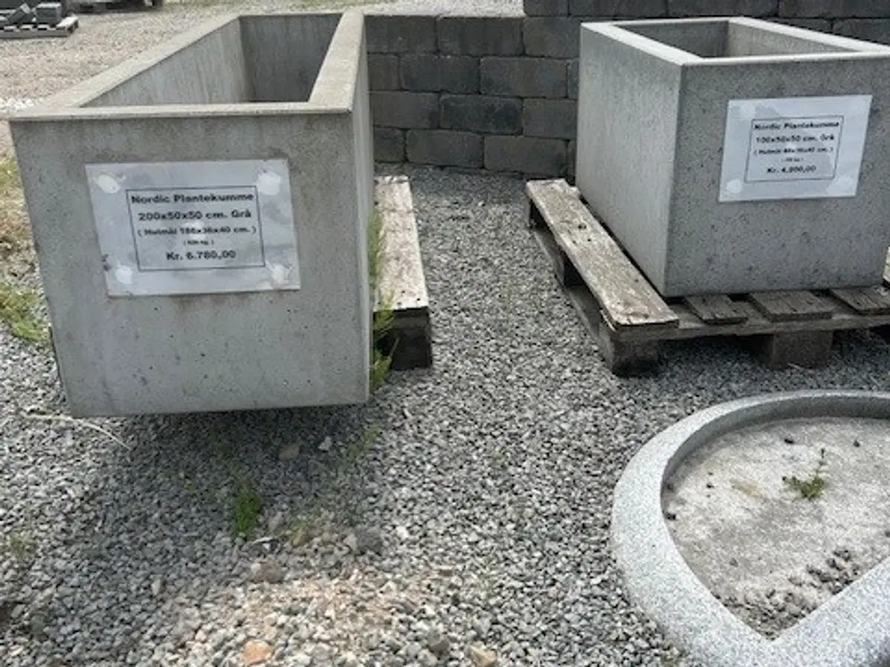 Billede 2 - Plantekummer i beton