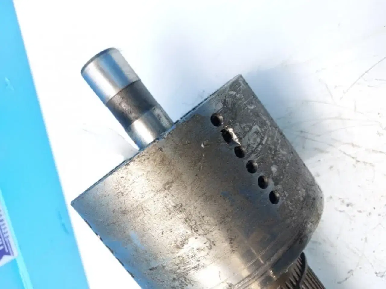 Billede 19 - New Holland LB115B Transmission Aksel 85823852