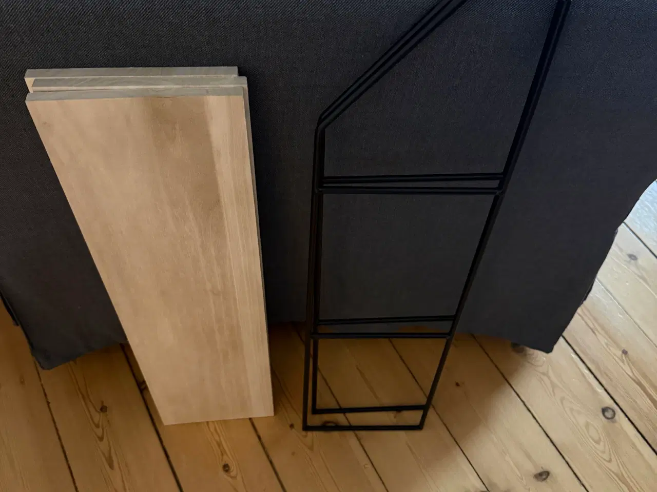 Billede 2 - Hylde fra Jysk 