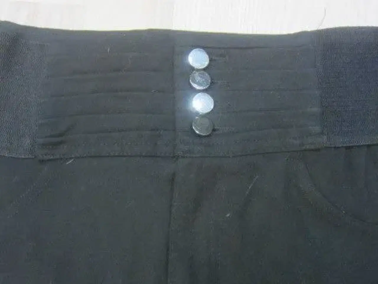 Billede 2 - Str. L, super elastiske sorte bukser