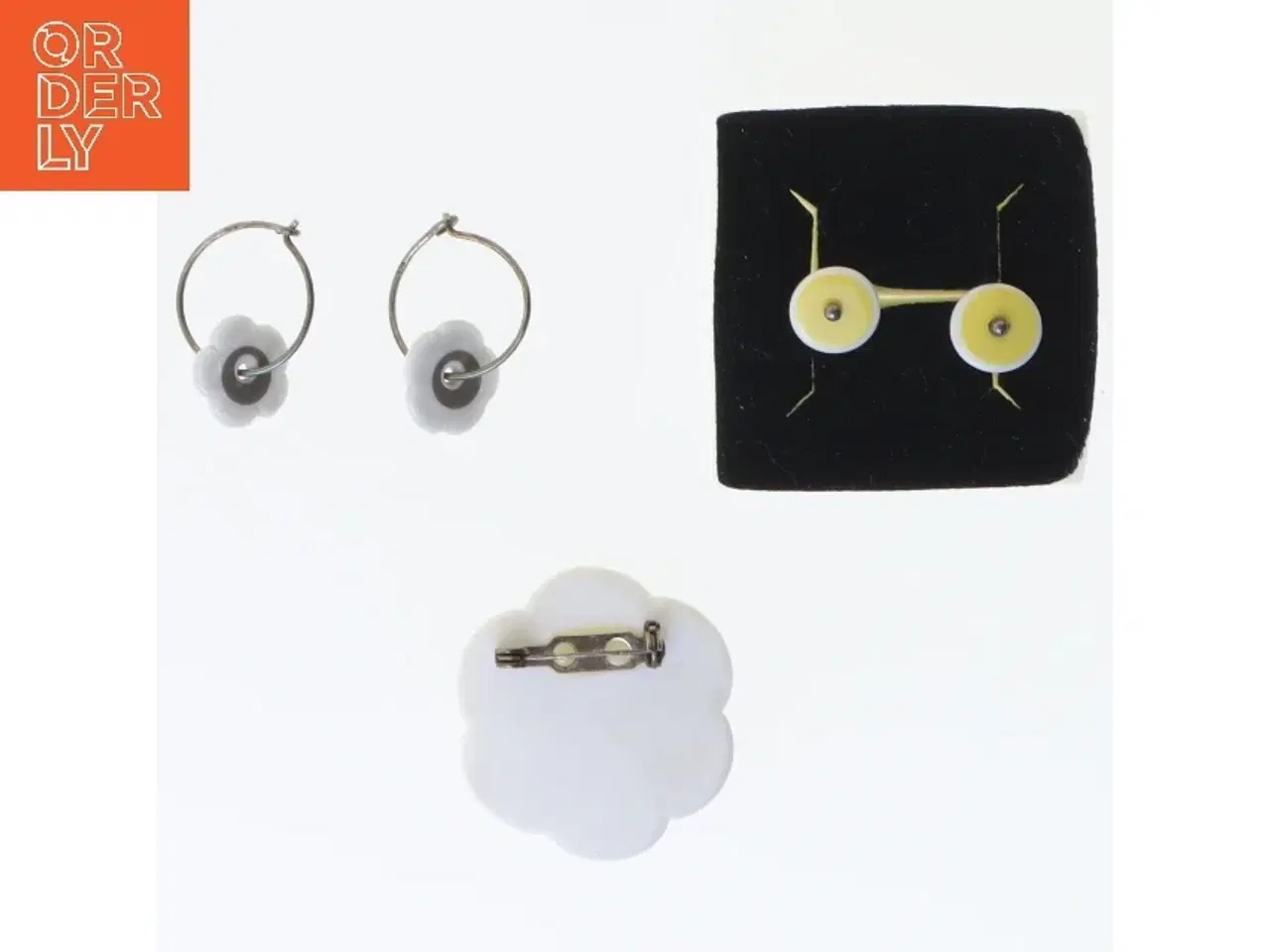 Billede 2 - Smykkesæt med blomsterdesign (str. 3 cm)