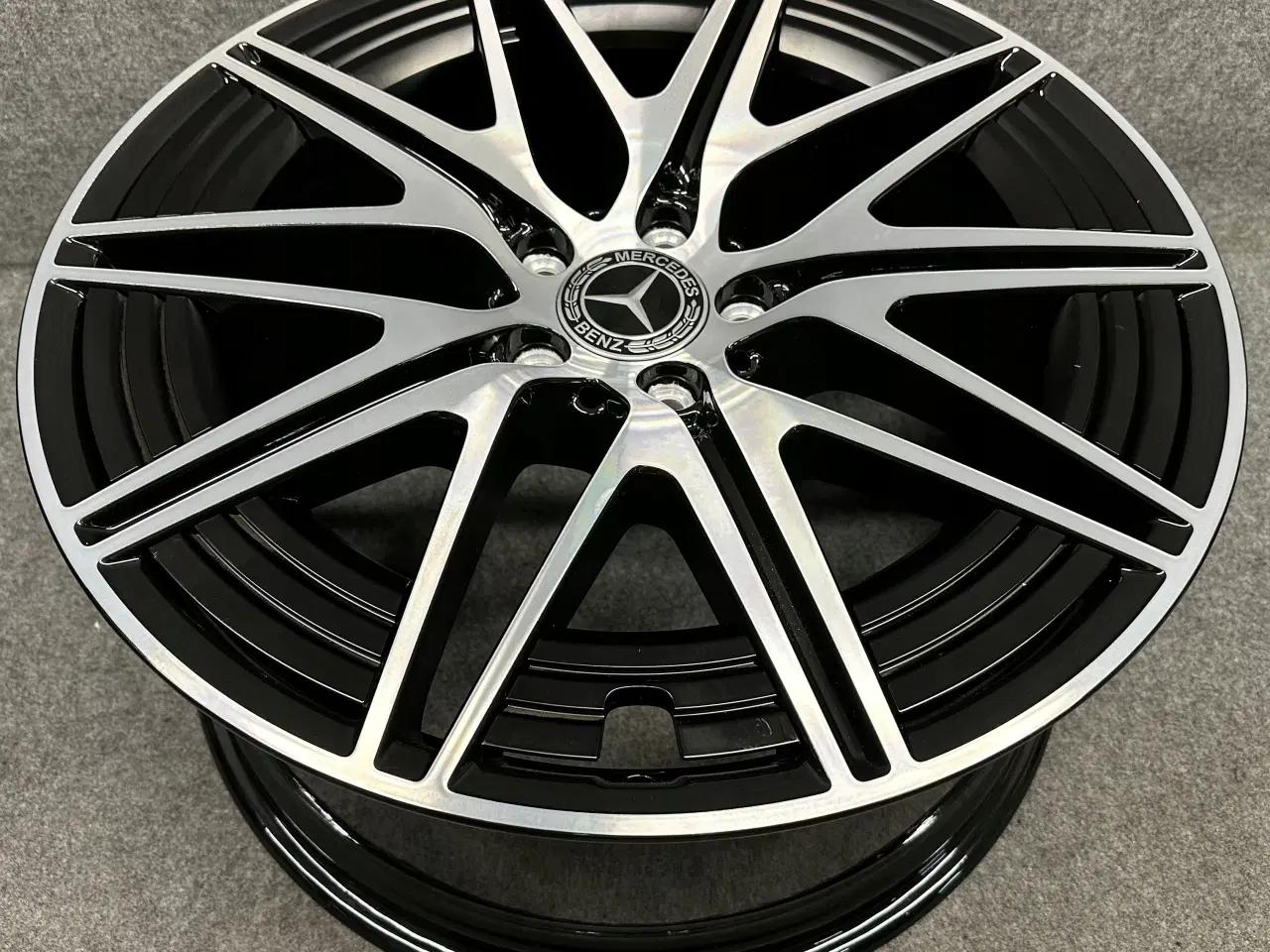 Billede 1 - MERCEDES C KLASSE AMG C43 W206 S206 8 og 9,5 x 20"