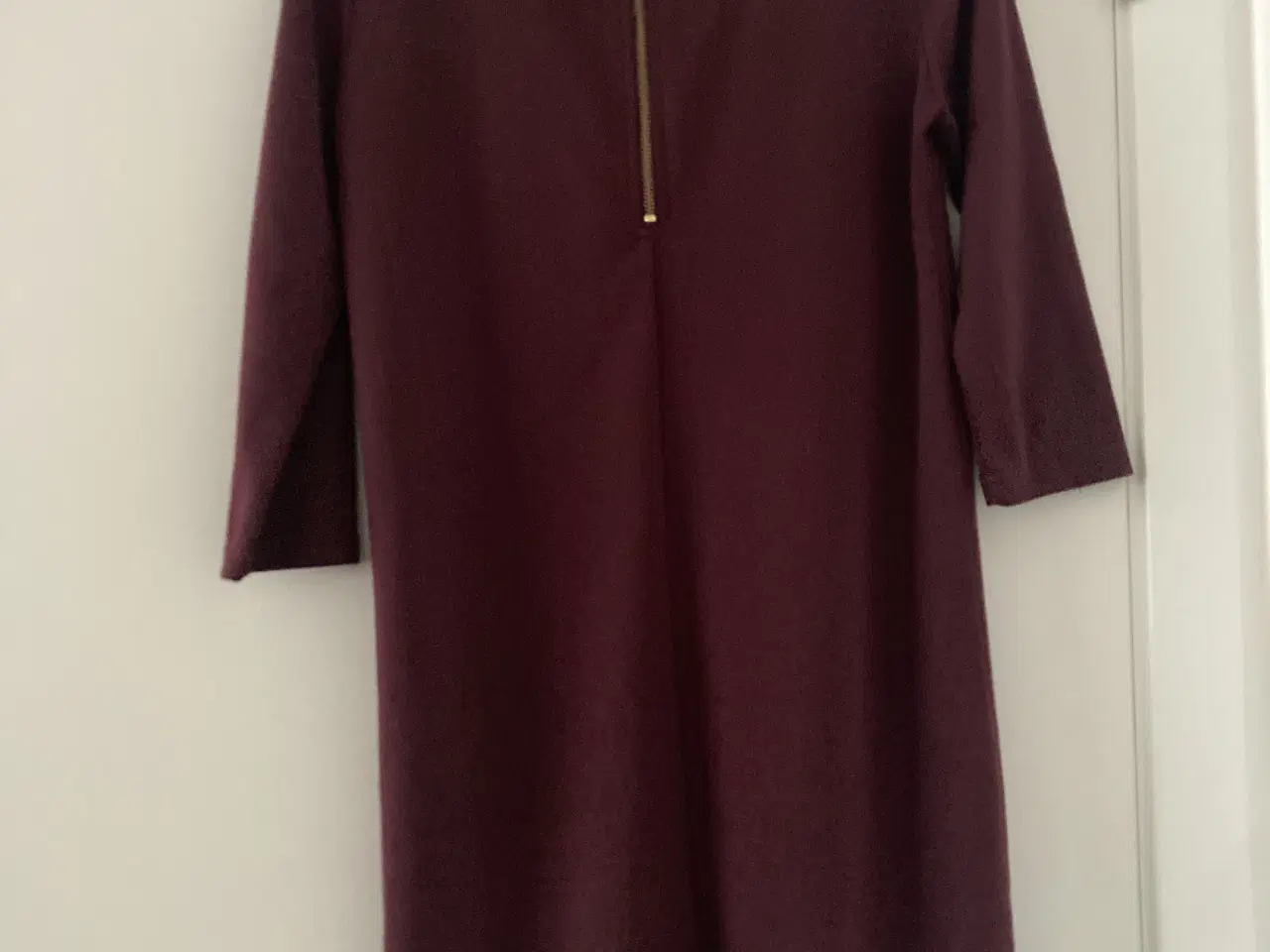 Billede 2 - Meget smuk kjole