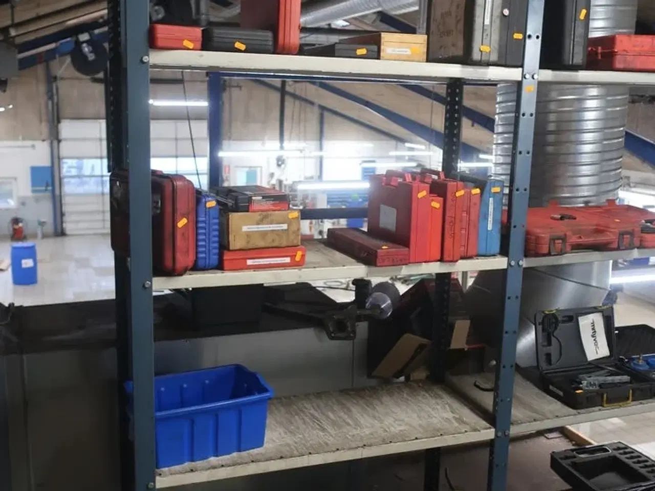 Billede 2 - Reol uden indhold