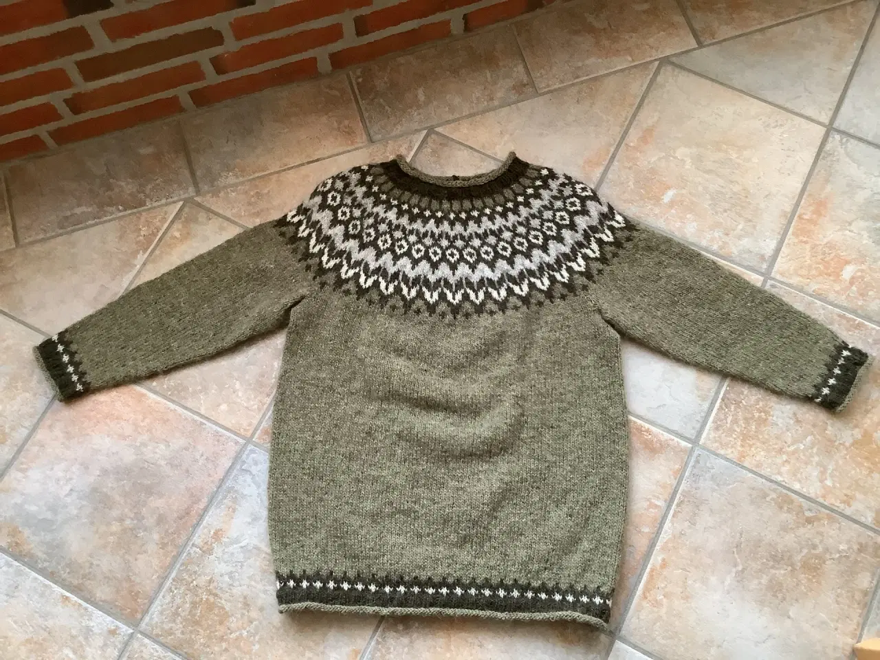 Billede 1 - Islandsk trøje