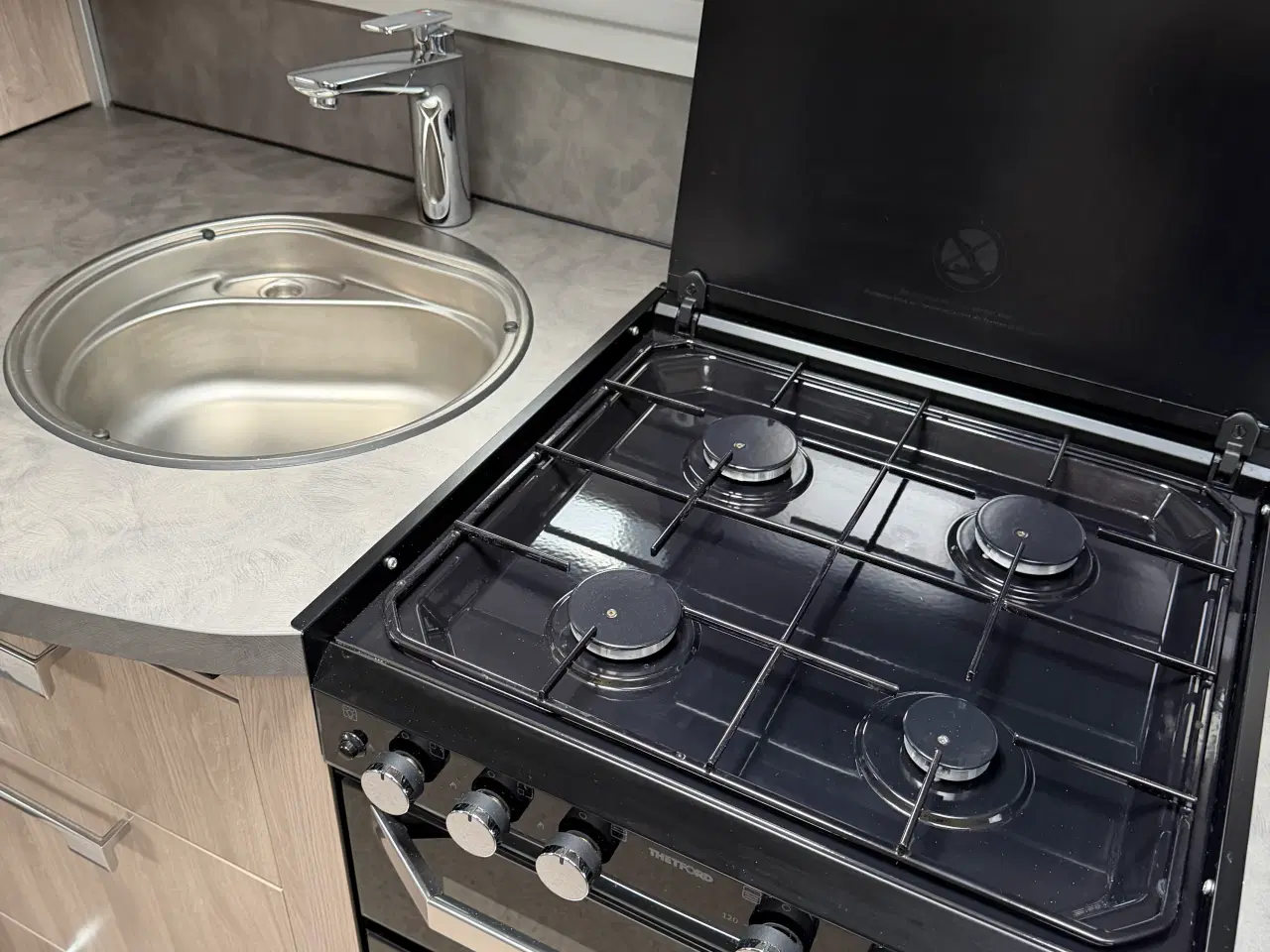 Billede 11 - Kabe Royal 740 TDL KS