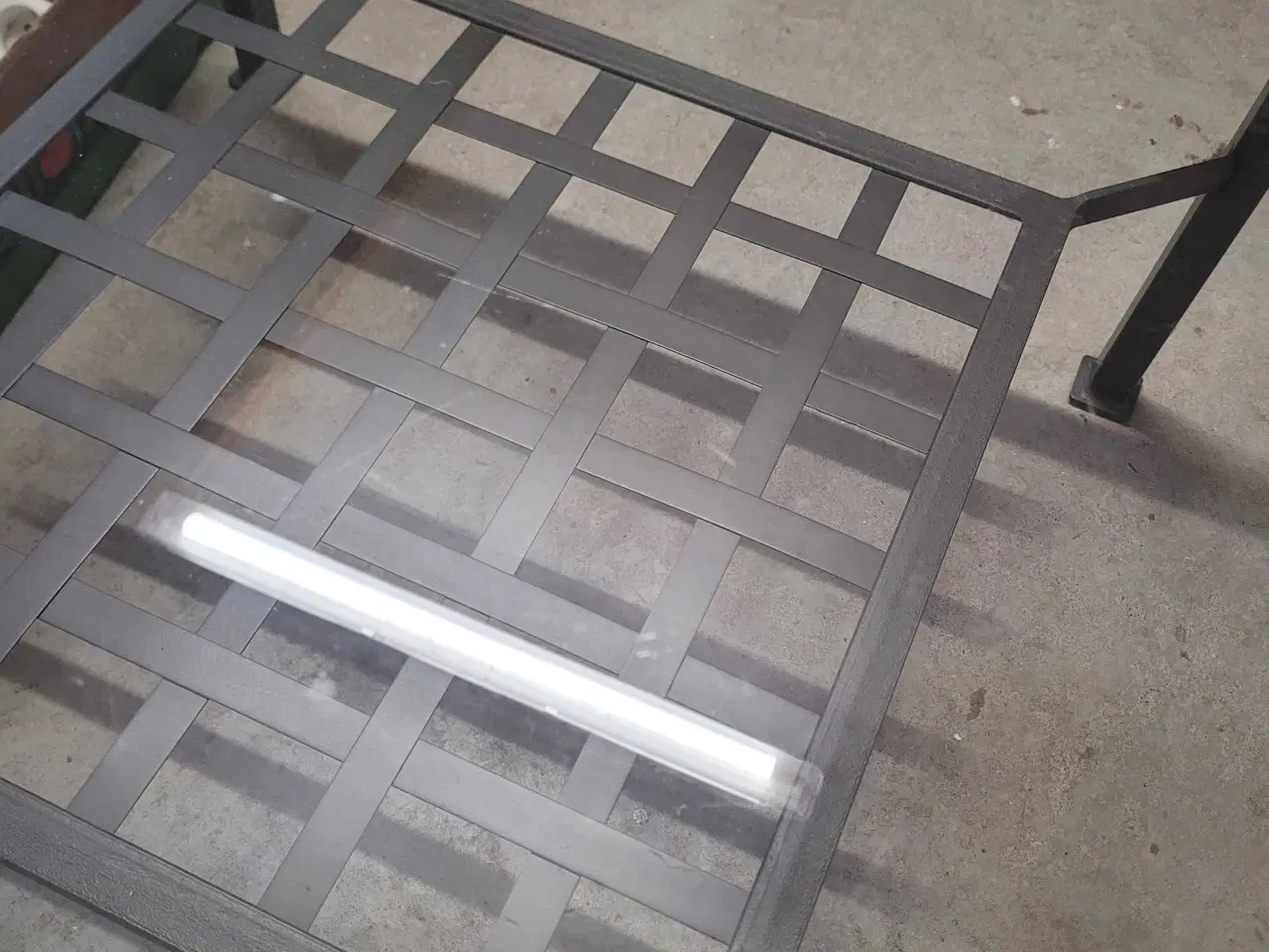 Billede 3 - Stål bord med glasplade