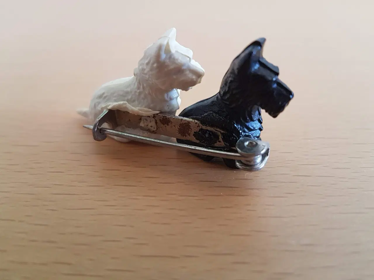 Billede 3 - Pin/Broche Black & White Whisky