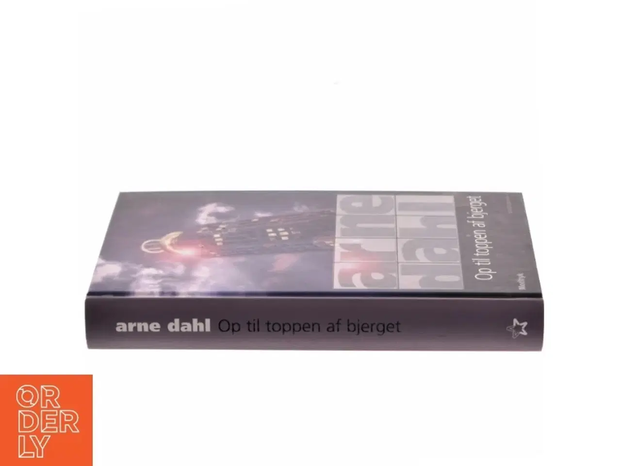 Billede 2 - Op til toppen af bjerget af Arne Dahl (f. 1963) (Bog)