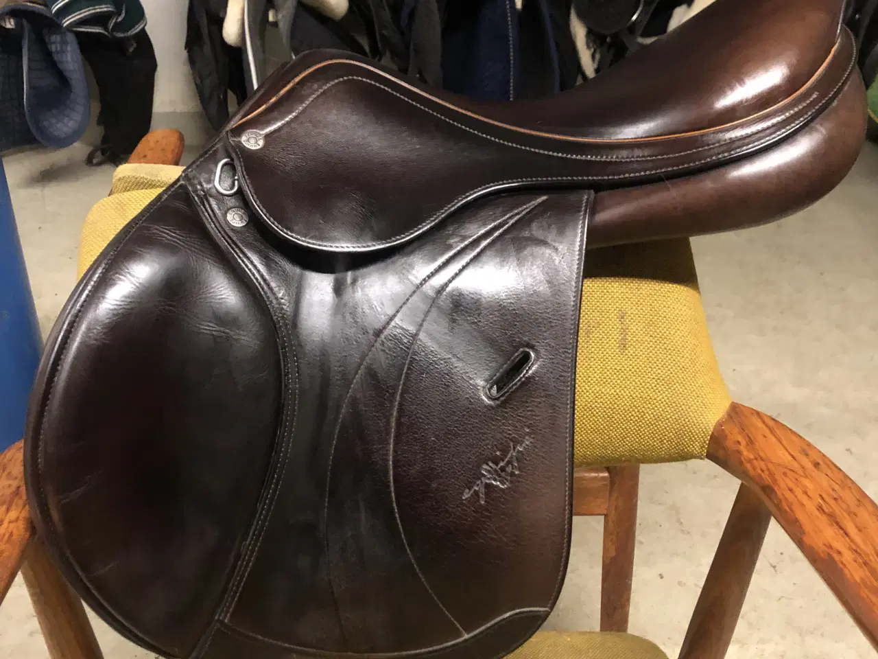 Billede 2 - Equipe Springsadel