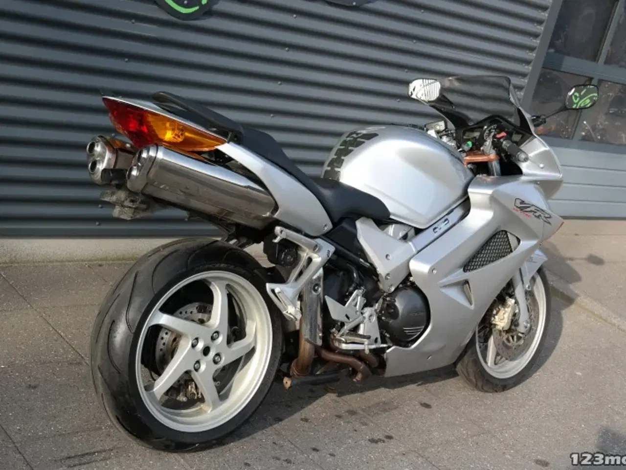 Billede 3 - Honda VFR 800 F MC-SYD       BYTTER GERNE