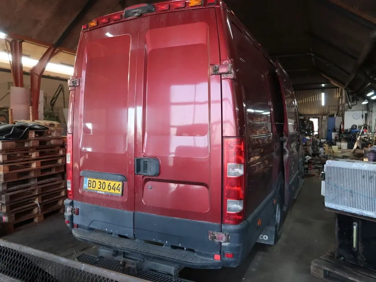 Billede 8 - Varebil IVECO 35s14av (15,6m3)eu4 (indhold bag i bilen medfølger ikke)