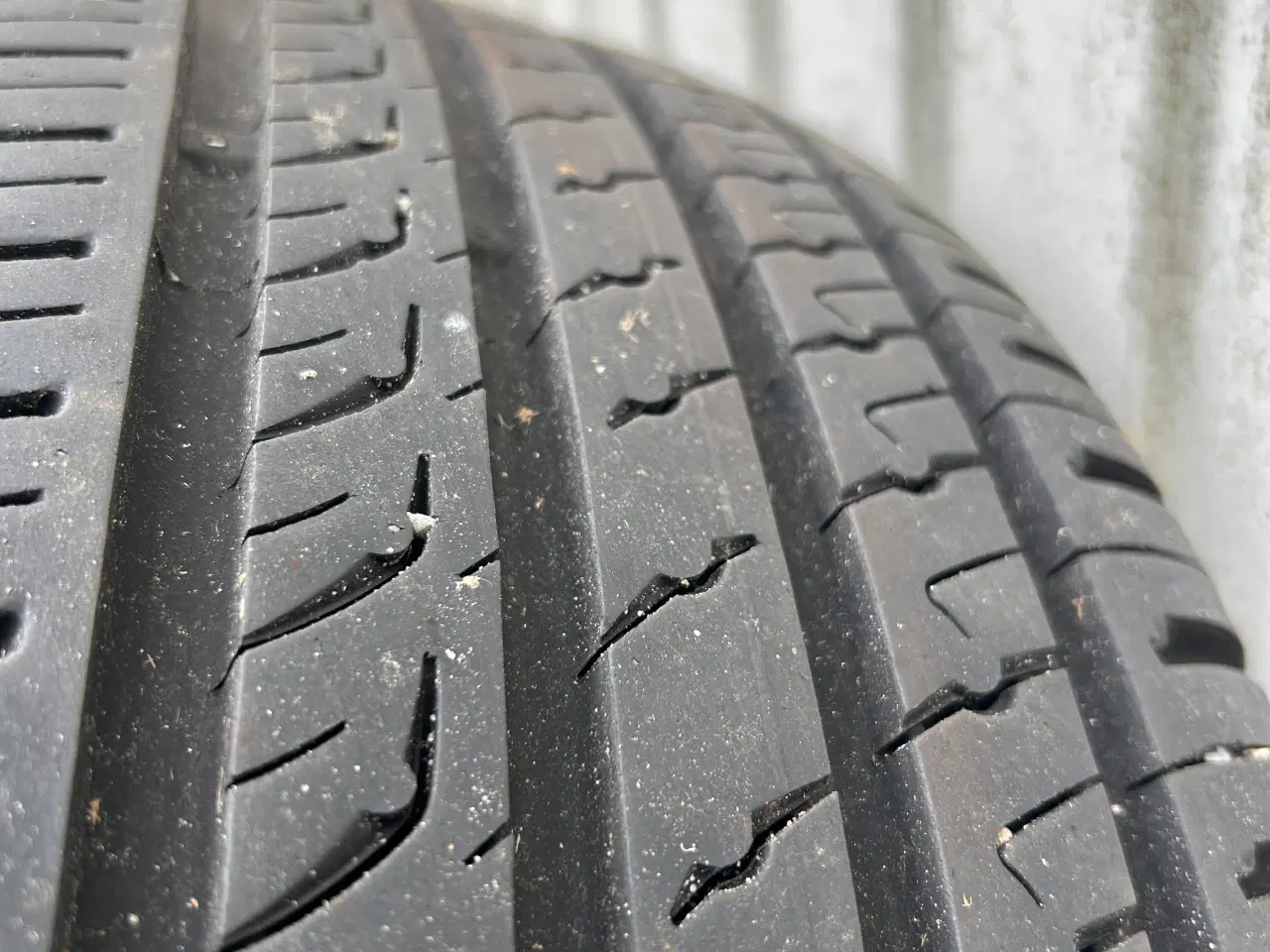 Billede 1 - 4 alufælge med sommerdæk til Nissan Qashqai.