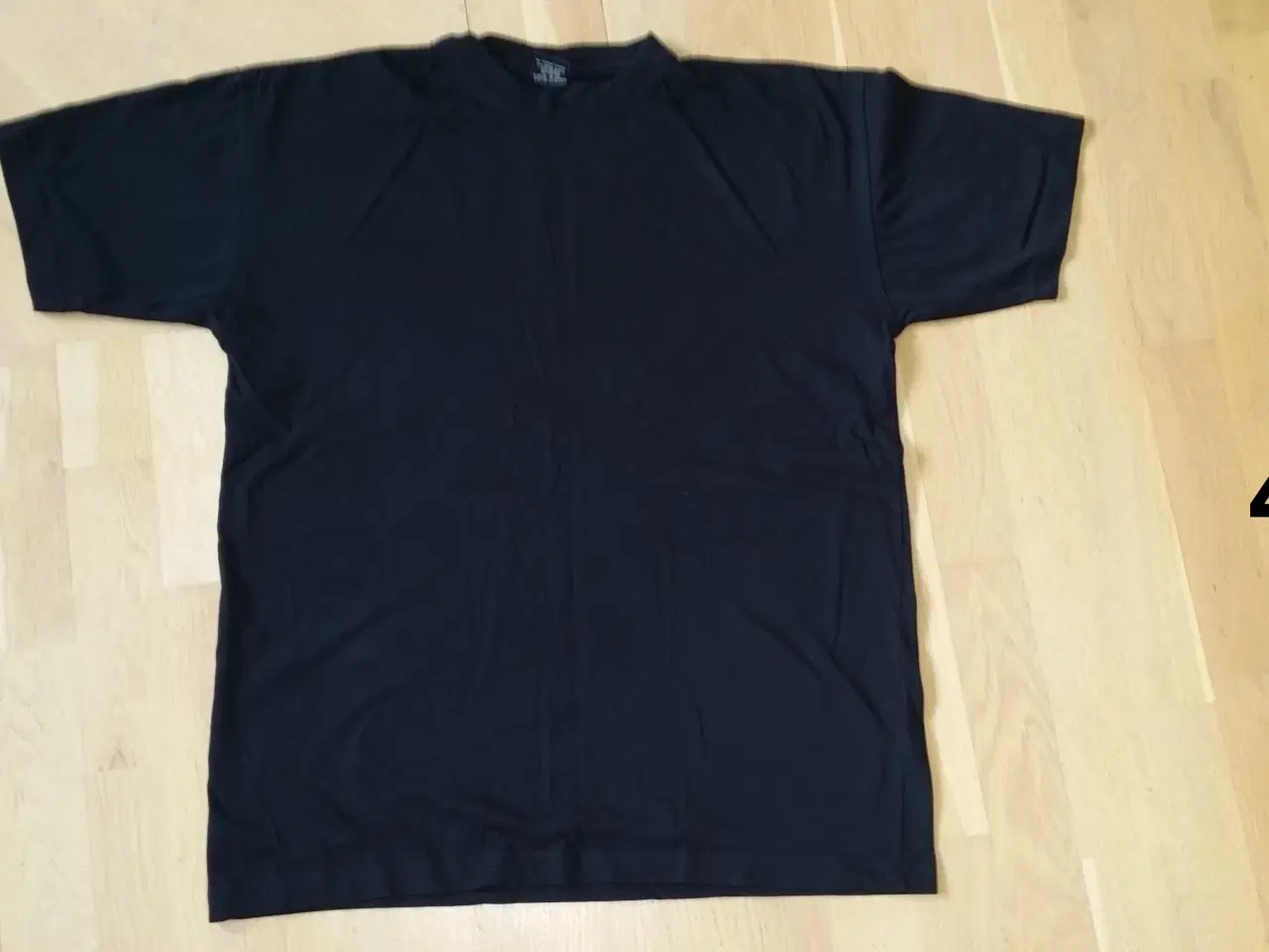 Billede 5 - T-shirt 