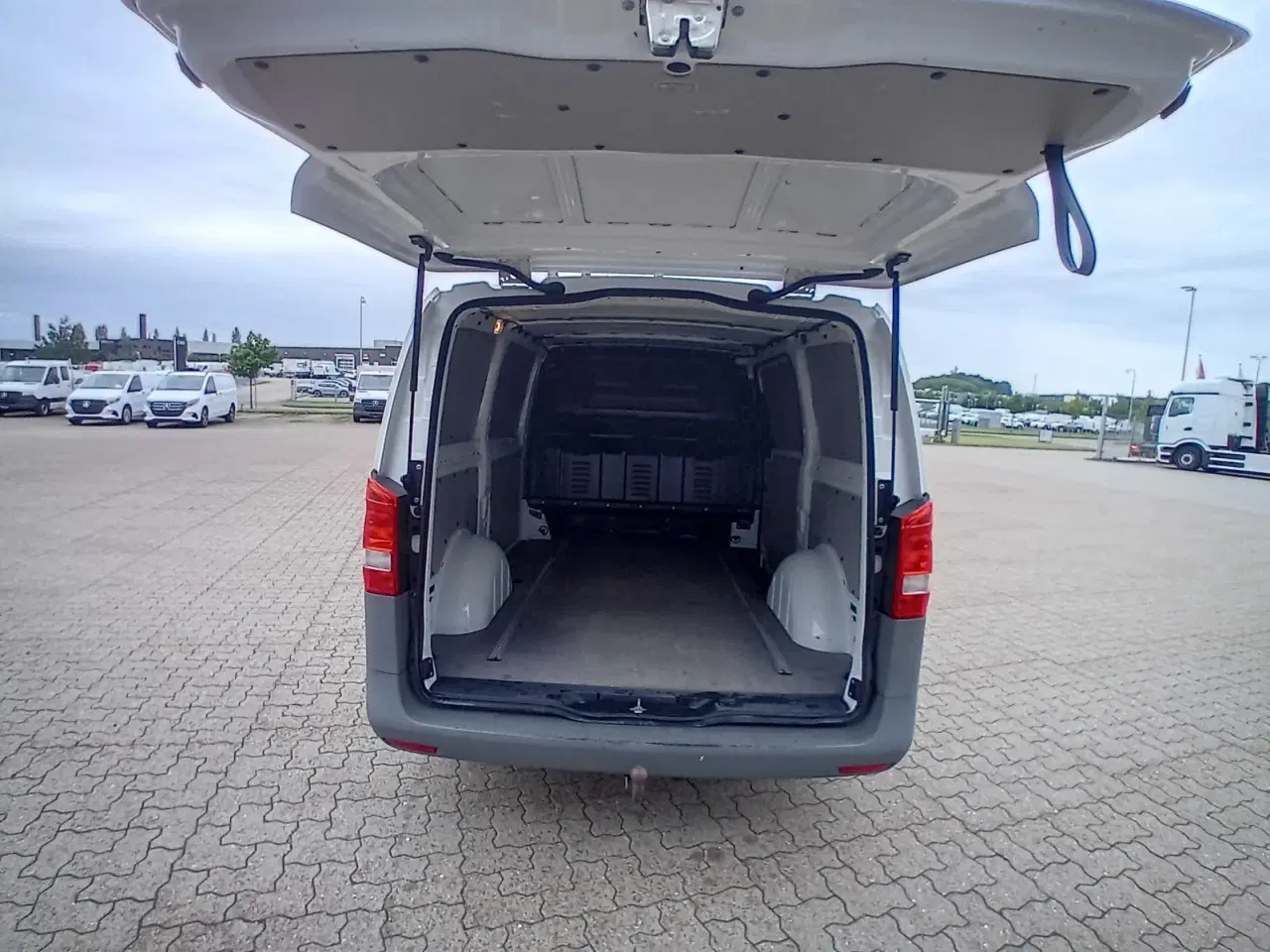 Billede 7 - Mercedes Vito 114 2,0 CDi Kassevogn L