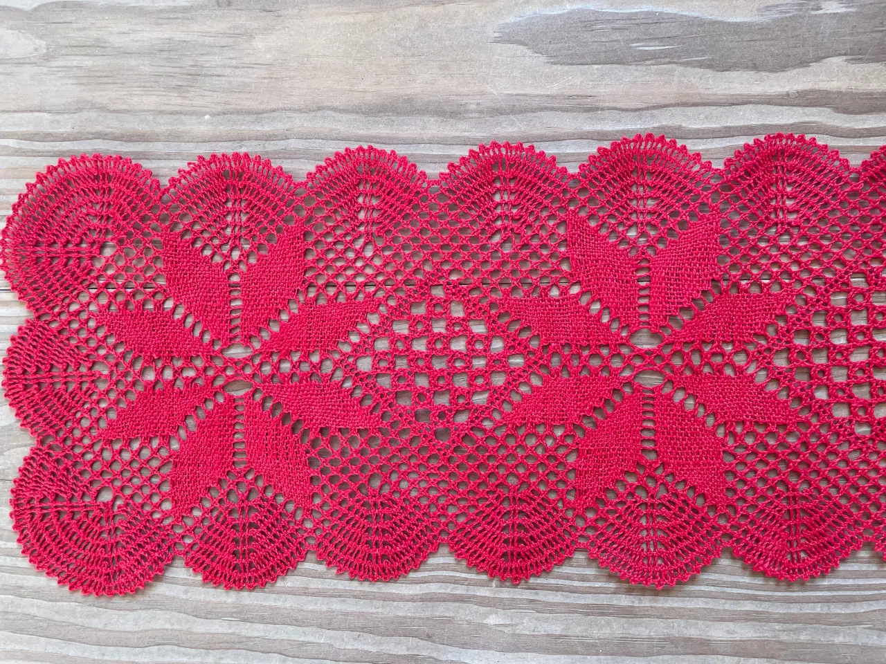 Billede 1 - Bordløber kniplet.