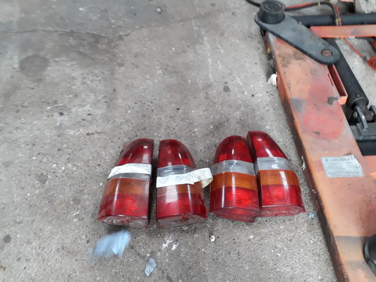 Billede 14 - Varevogne. For og baglygter, og spejle, 1995-2010